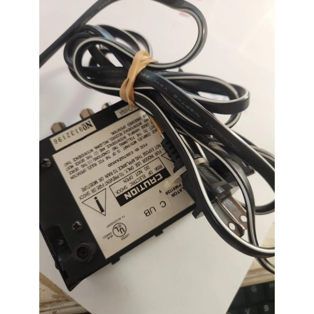 Magnavox PM61138 RF Modulator Channel 3 4 RCA To Coax Converter
